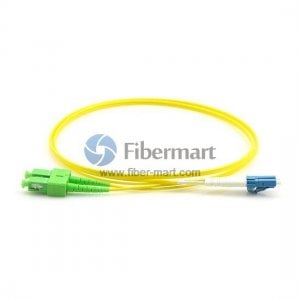 Câble de raccordement à fibre duplex monomode 9/125 LC/UPC vers SC/APC