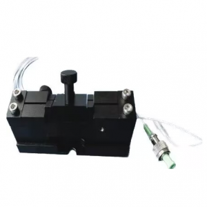 Controlador de polarización de fibra óptica en línea 900um Fibra de tampón ajustado FC/APC