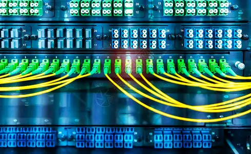 What Are Key Considerations for Selecting a Fiber Optic Manufacturer?
